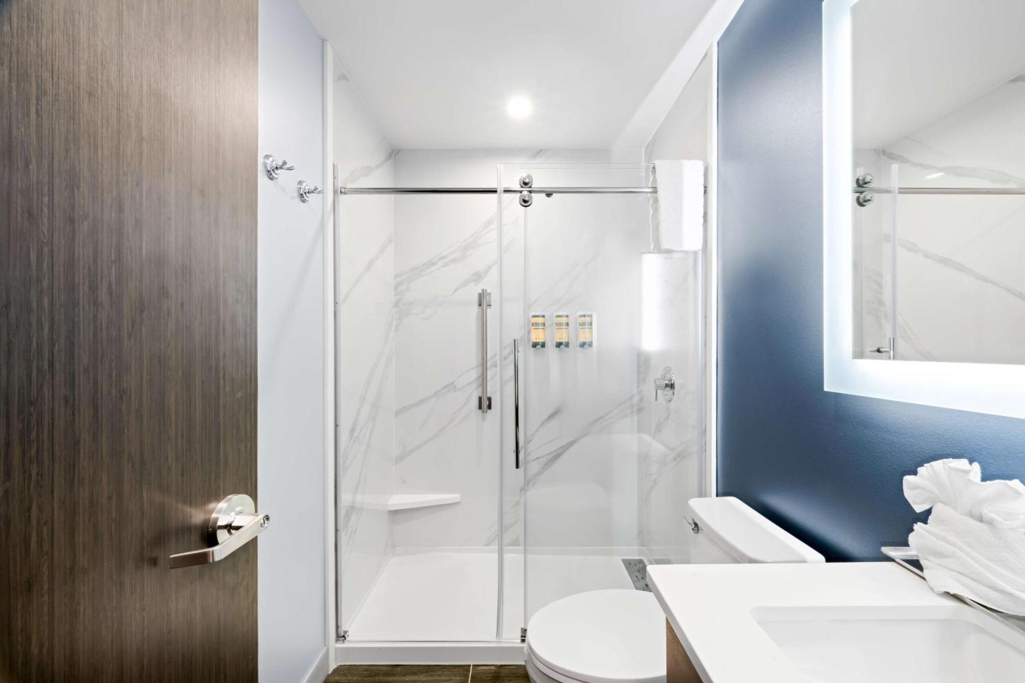 Best Western Niantic - New London, Mystic Area Bagian luar foto
