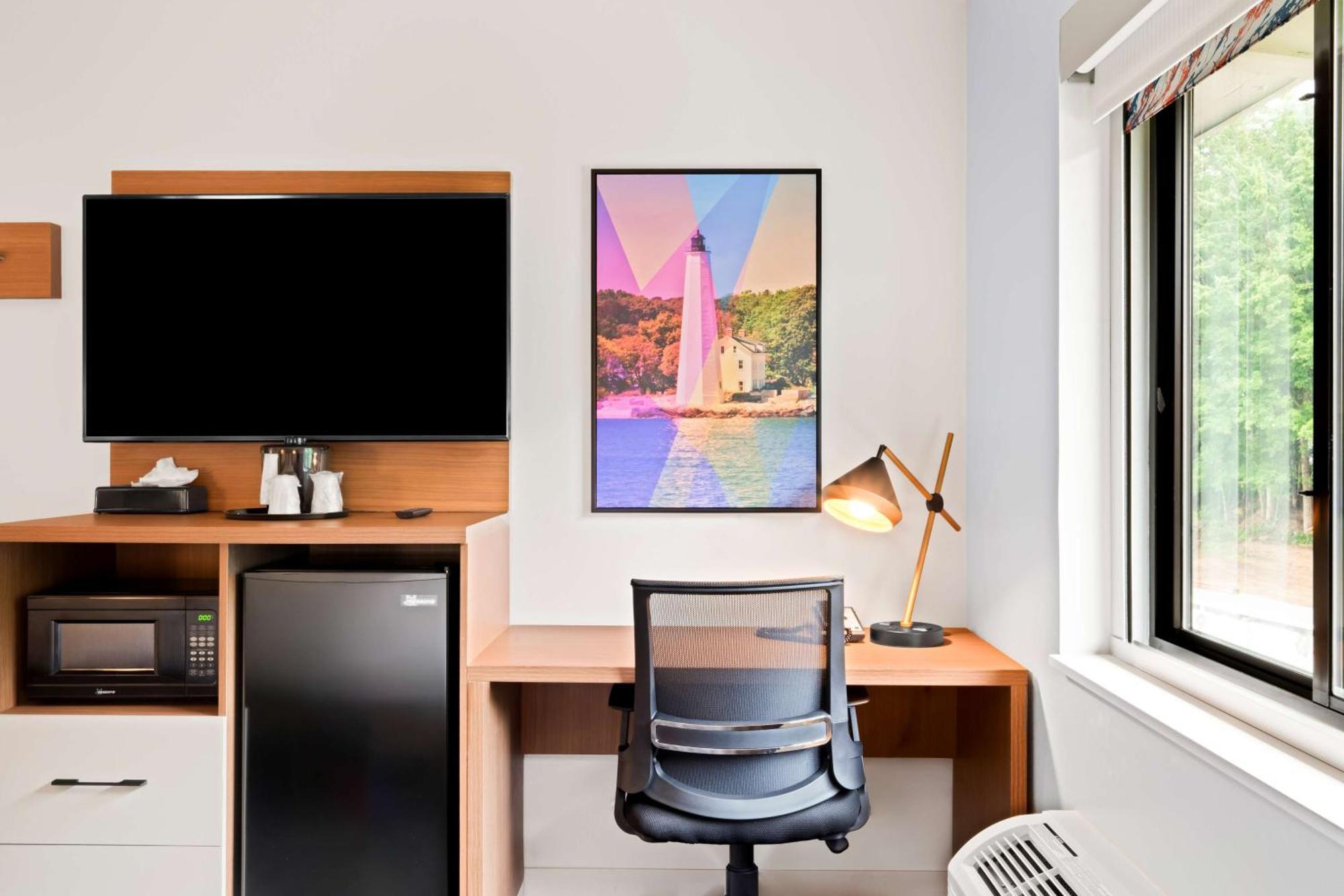 Best Western Niantic - New London, Mystic Area Bagian luar foto