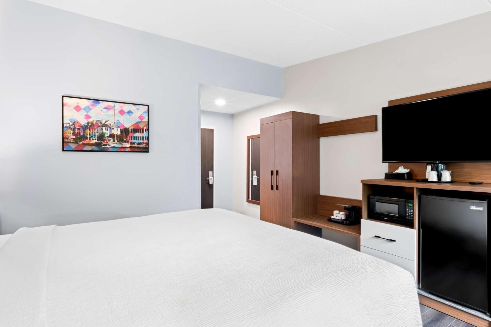 Best Western Niantic - New London, Mystic Area Bagian luar foto