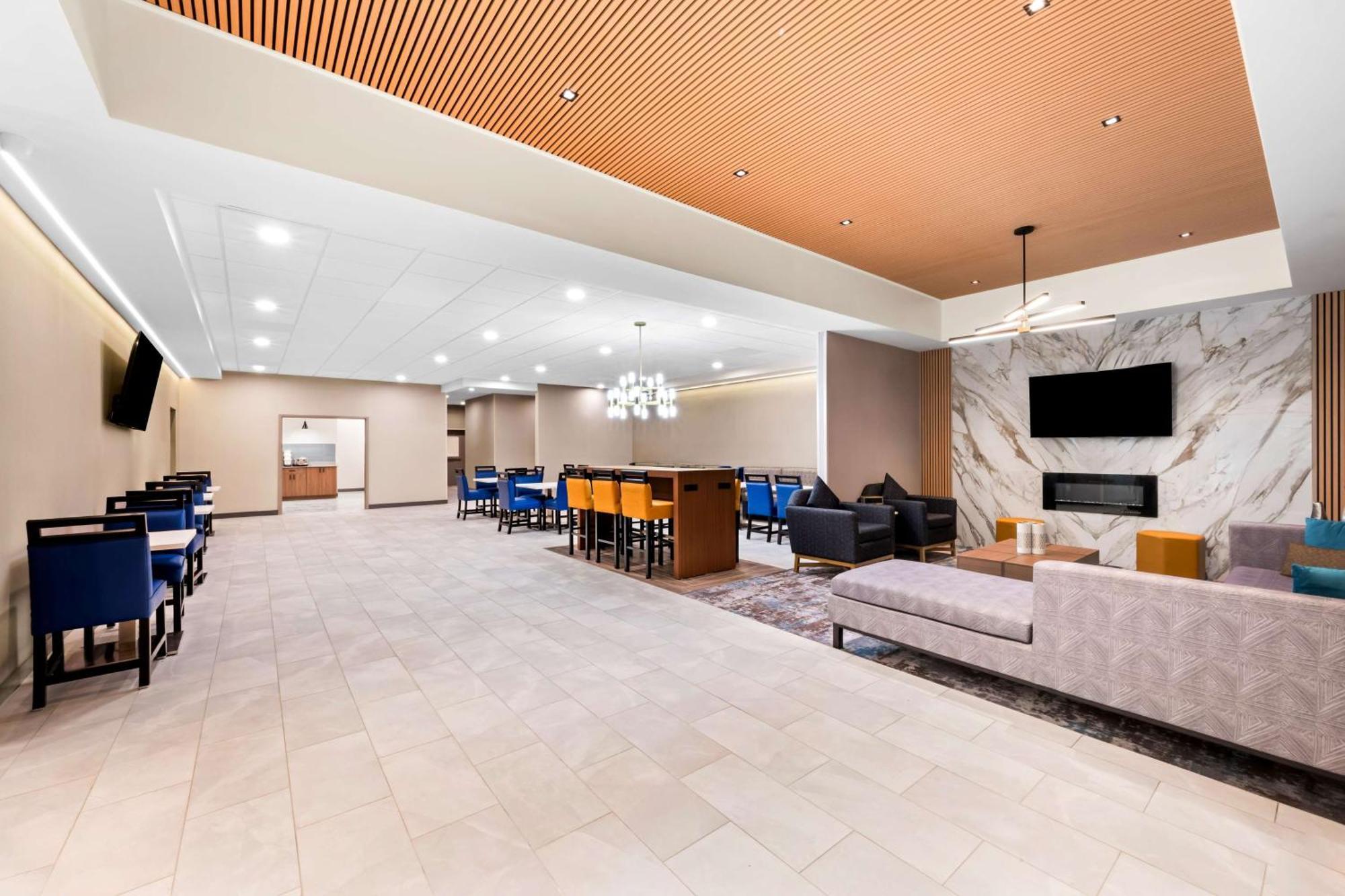 Best Western Niantic - New London, Mystic Area Bagian luar foto
