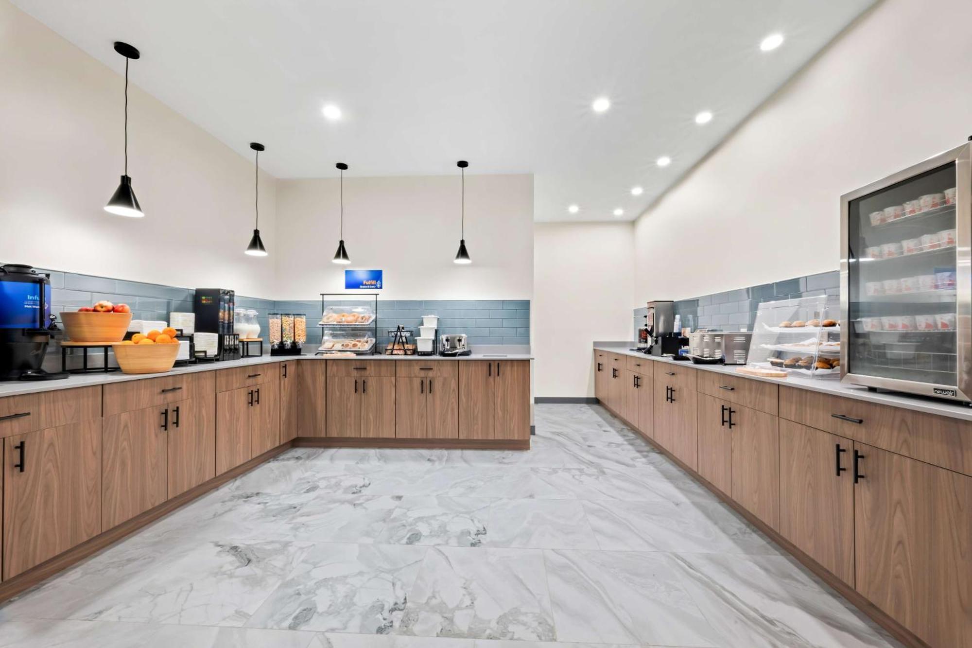 Best Western Niantic - New London, Mystic Area Bagian luar foto