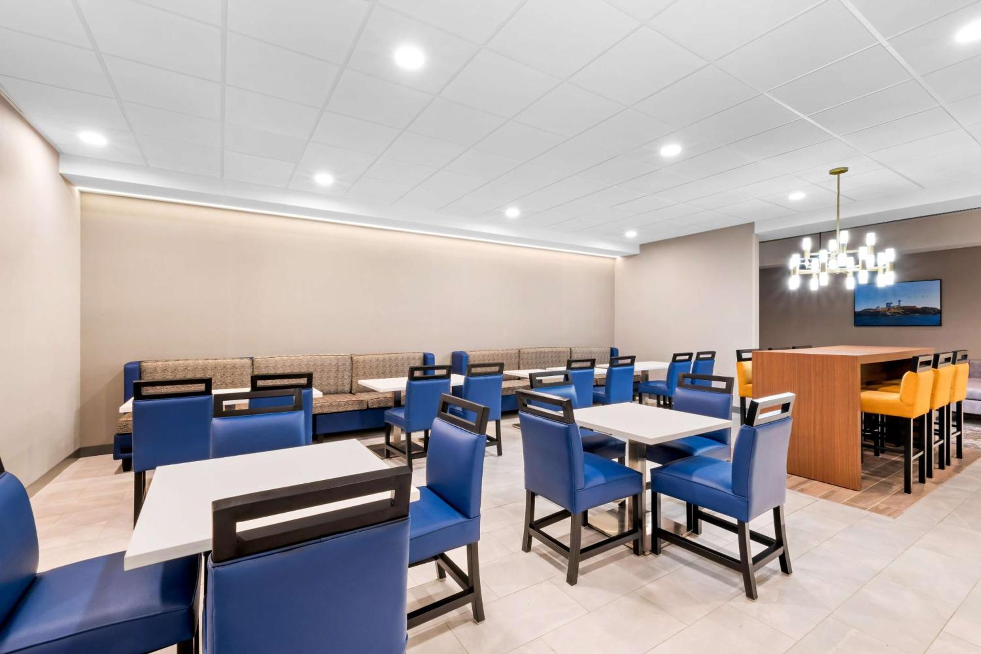 Best Western Niantic - New London, Mystic Area Bagian luar foto
