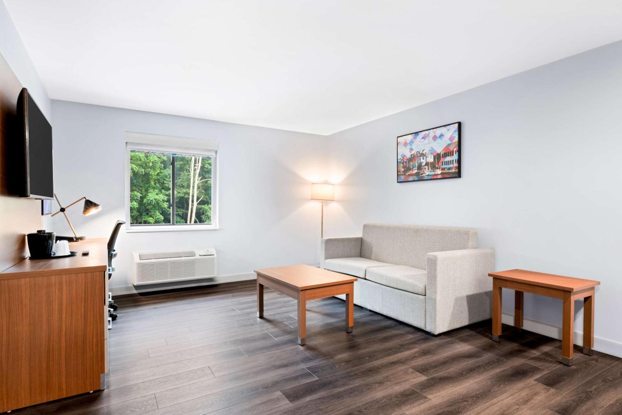 Best Western Niantic - New London, Mystic Area Bagian luar foto
