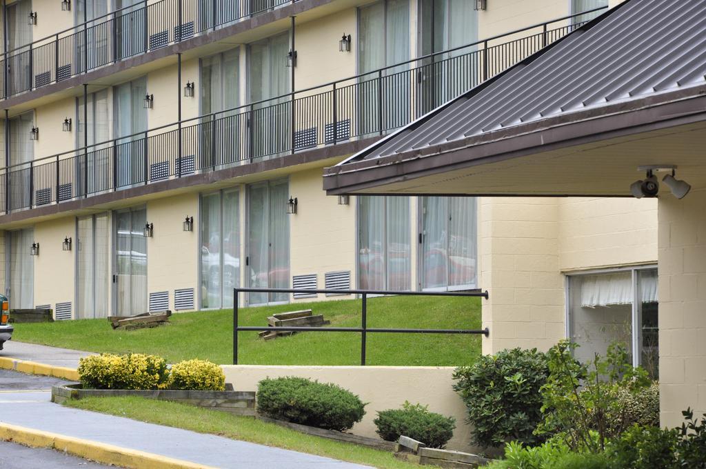 Best Western Niantic - New London, Mystic Area Bagian luar foto